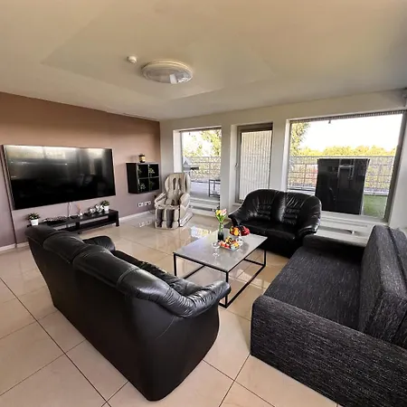 Delux Penthouse & * ريغا