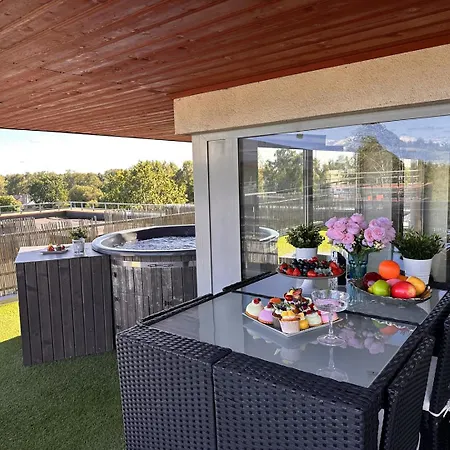 Delux Penthouse & Lejlighed Riga